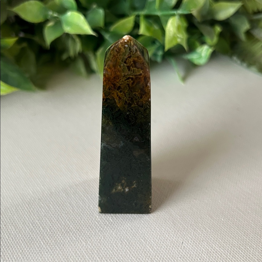 💎 Moss Agate Crystal Tower (B)